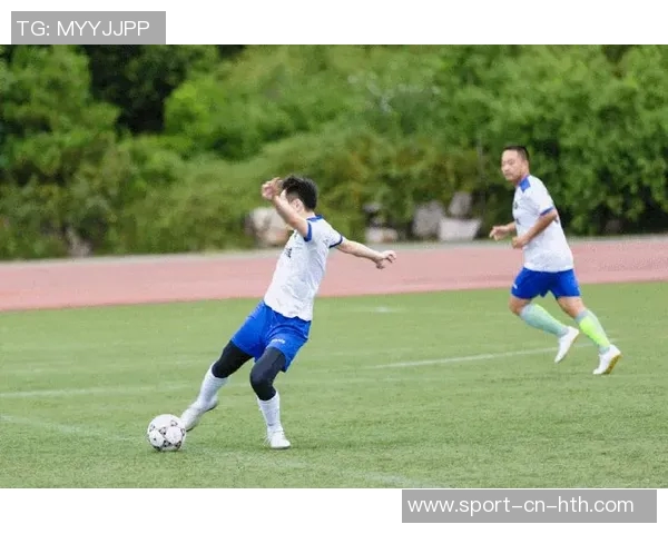 足球经典瞬间动图回顾让我们重温那些令人难忘的精彩时刻